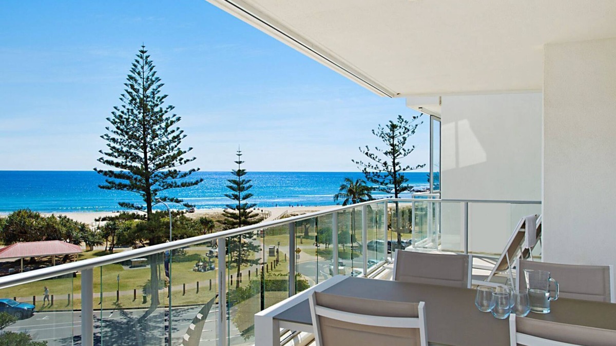 Coolangatta Apartment | Reflections tower 2 Unit 401 Greenmount Beachfront with Wi-Fi included Easy walk to shops and cafes