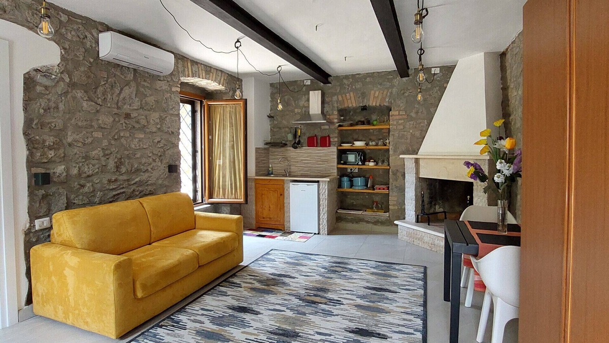Montefiascone Apartment | Refuge of the Etruscan Brunories - Affitti Brevi It