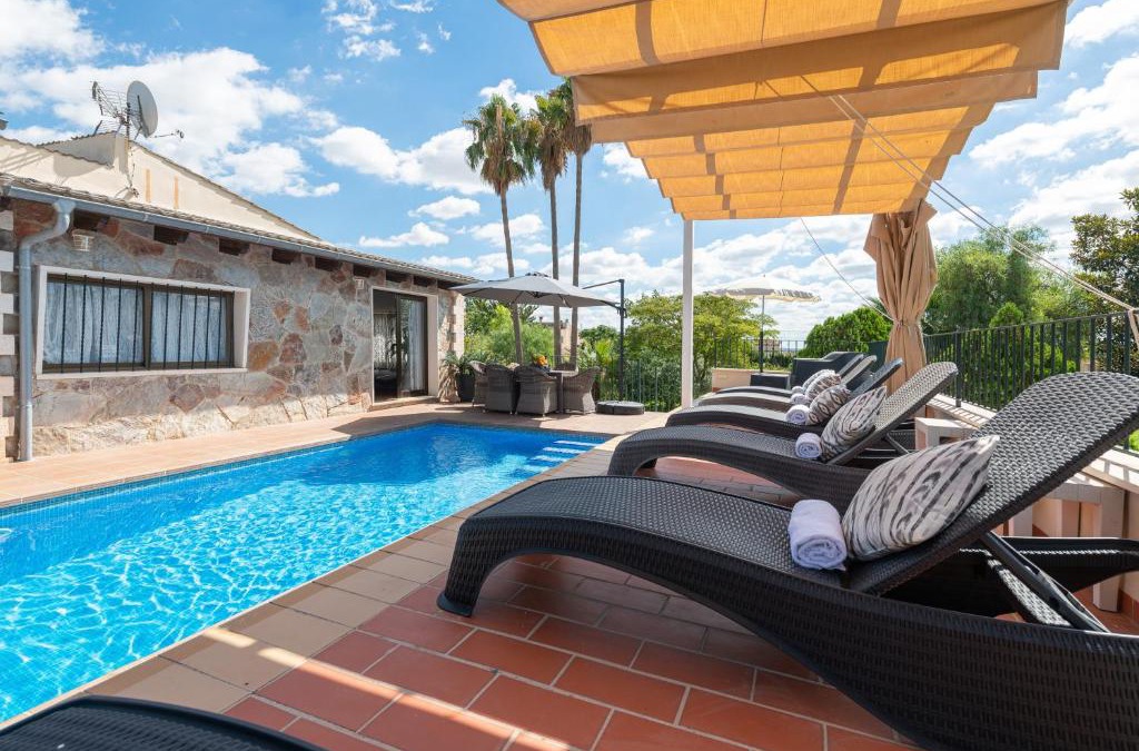 Lloseta Villa | Refugi De Les Aguiles