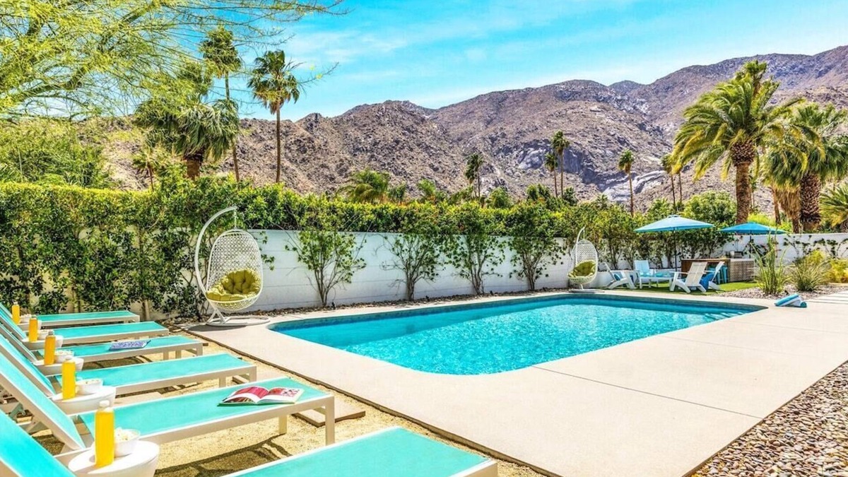 Vista Las Palmas House | REGAL Palm Springs - Palm Springs Paradise: Your Private Poolside Retreat Awaits