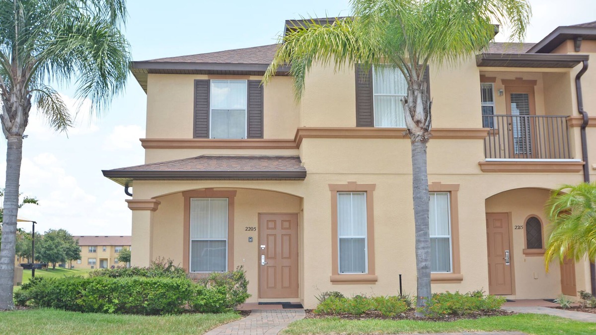 Wellington House | Regal Palms Resort Communal Pool, Arcade, Fitness Center & Tennis