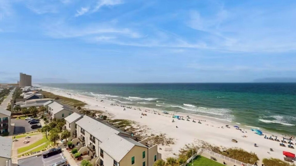 Biltmore Beach Condo | Regency Towers: 3-BD 2B condo- beach, gym, & pool with amazing balcony views!