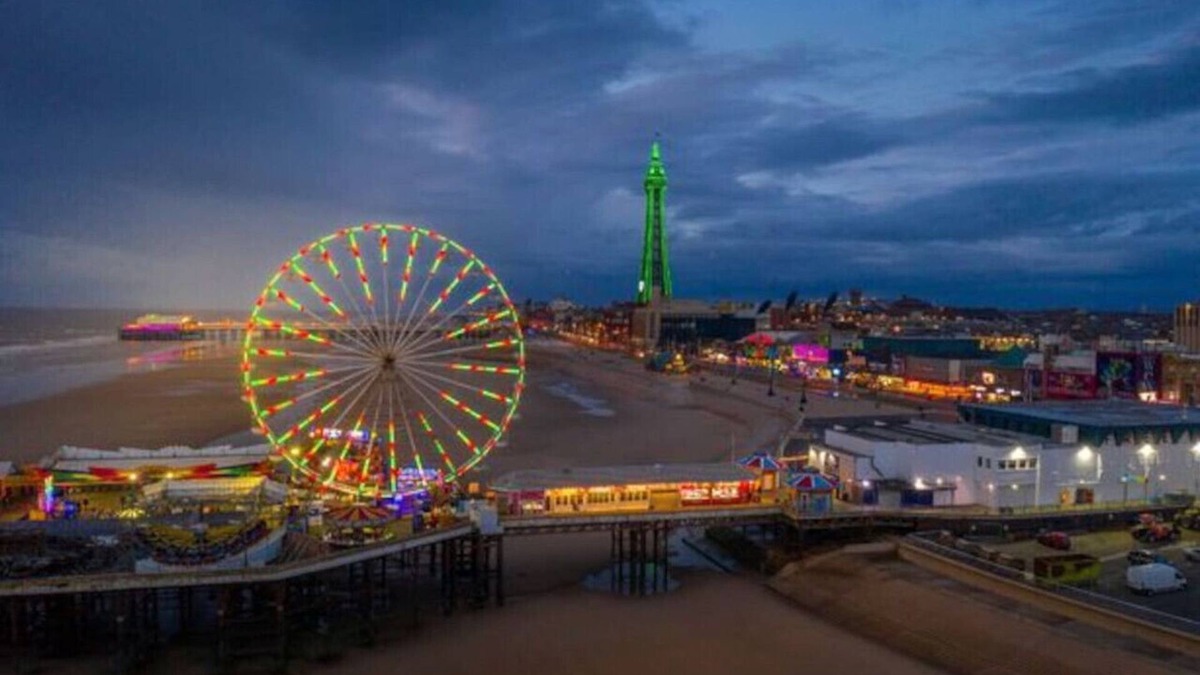Blackpool Town Center Apartment | Regent Apartment 1 - Located in the heart of Central Blackpool