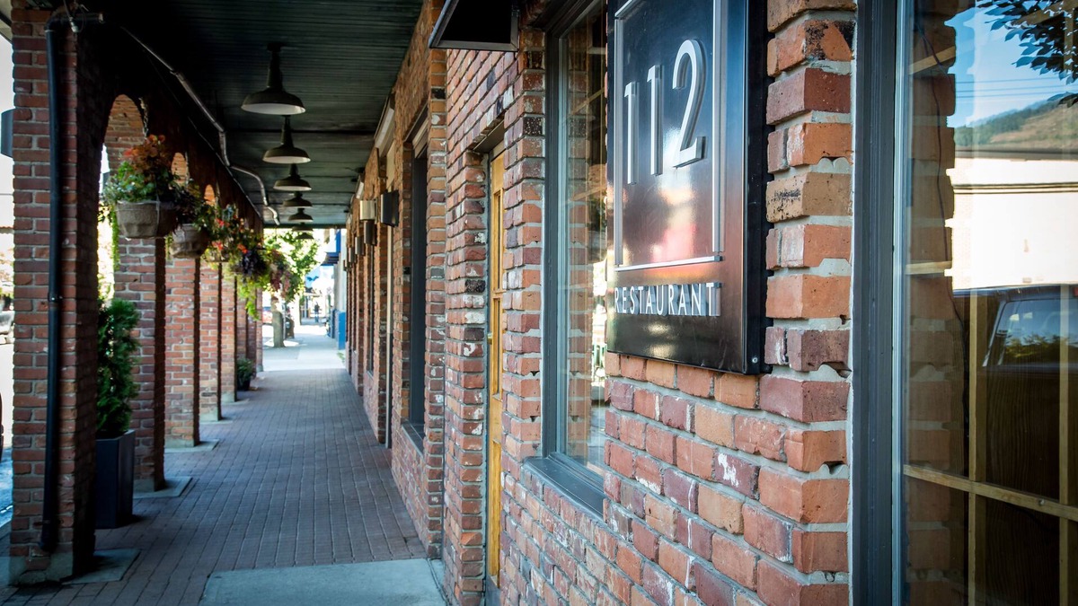 Revelstoke Hotel | Regent Hotel