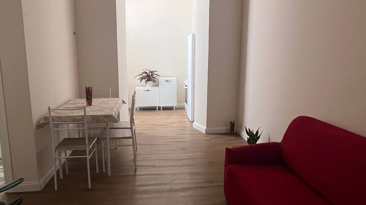 Reggio Calabria Apartment | ReggioDuomo located in the historic center: 50 mt. Cathedral 350 mt. waterfront