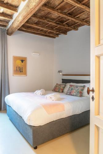 Rione XI Sant'Angelo Apartment | Reginella Luxury Apartment