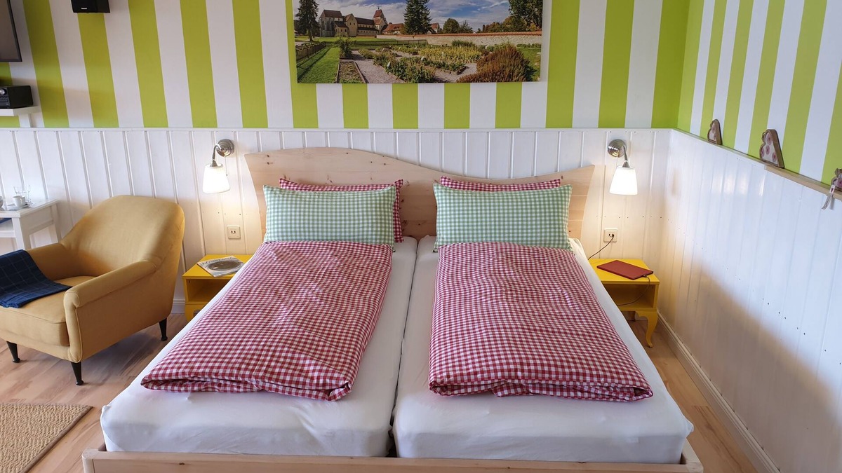 Reichenau Apartment | Reichenau Island, indoor pool & sauna for free, Wi-Fi, lake view