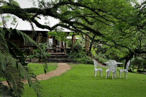 Lobamba Cabin | Reilly's Rock Hilltop Lodge