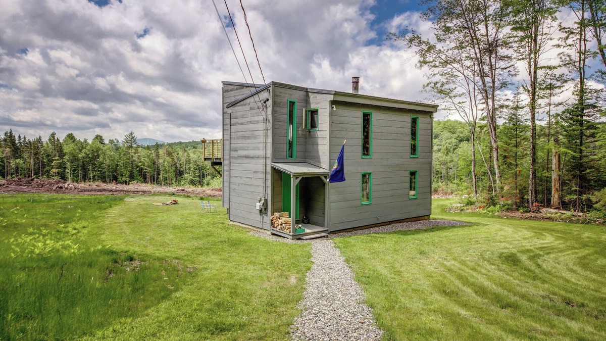 Weston House | Reillys Rest-private home in Green Mtns, kid-pet friendly-Ski,Bike,Walk,Relax!