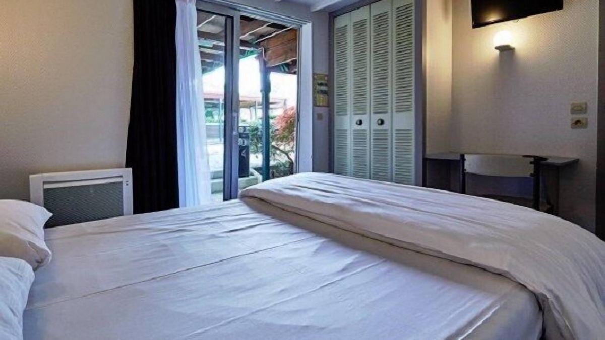 Saint-Vigor-le-Grand Hotel | Relais des 3 Pommes