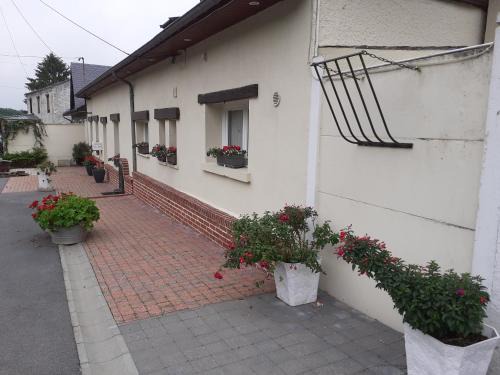 La Neuville-aux-Joutes Bed & Breakfast | relais des tourterelles