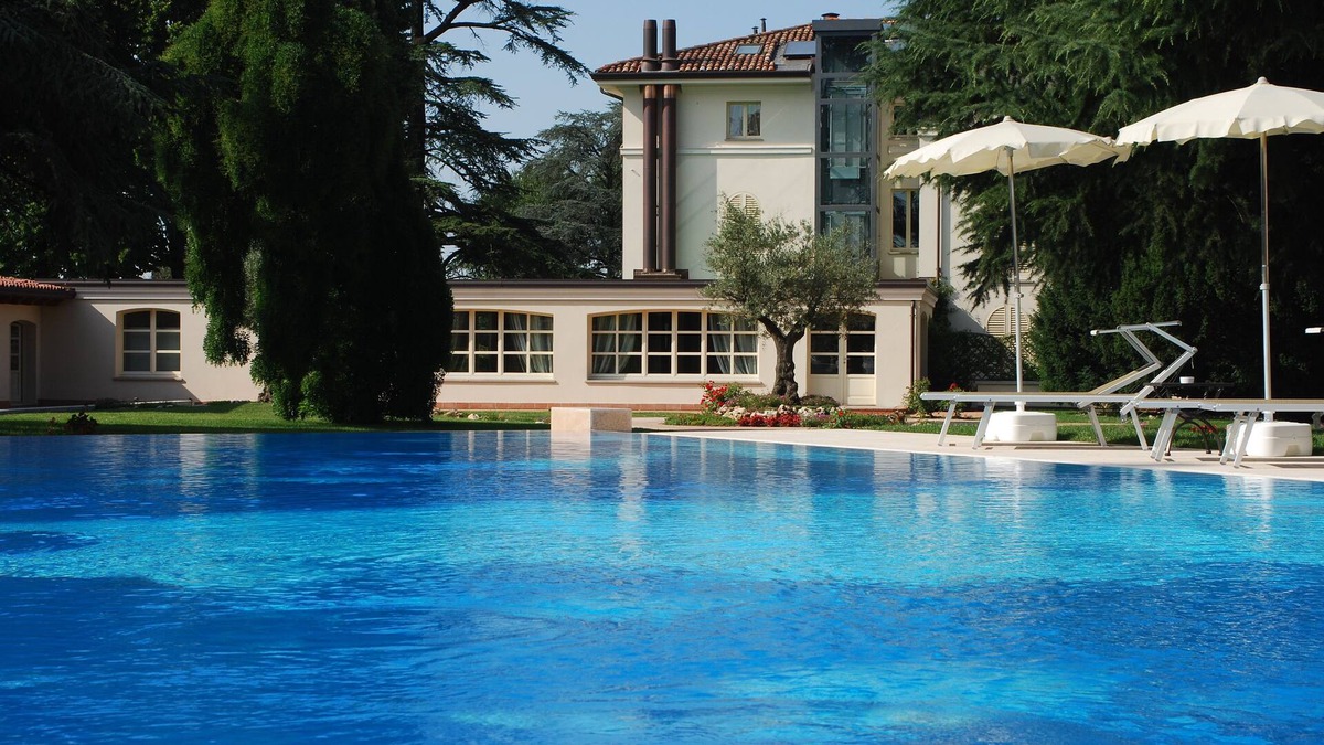 San Lazzaro di Savena Hotel | Relais Villa Valfiore