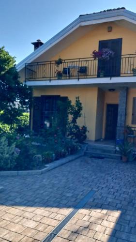 Borgomanero Apartment | relax al 2 piano