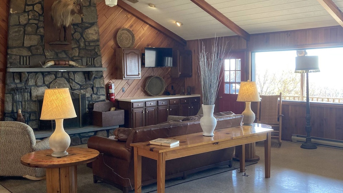 Union Dale House | Relax And Soak In The Views With Your Family And Friends.