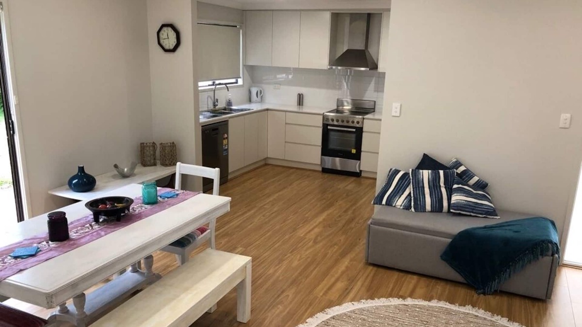 Bundeena House | Relax and Unwind at peaceful Bundeena Retreat close to beaches and bushland