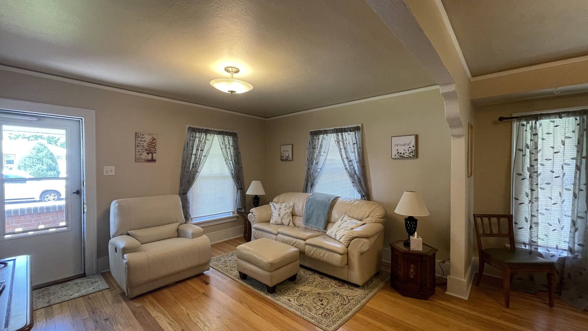 Pueblo House | Relax and Unwind at Sage House