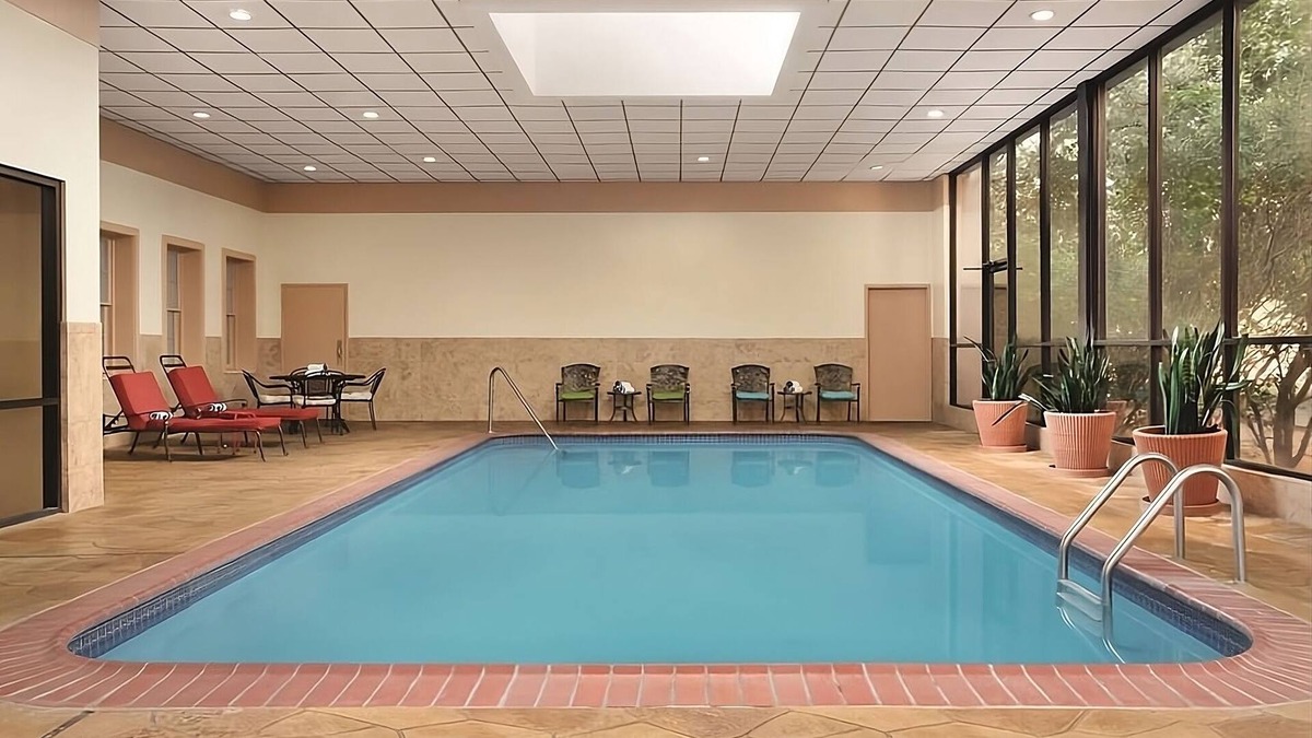 Fort Worth Hotel | Relax and Unwind! Pool, Free Parking, Near Modern Art Museum of Fort Worth