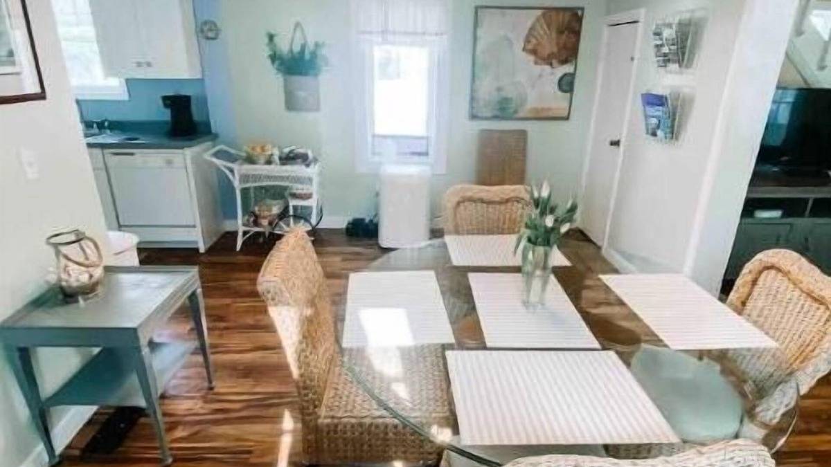 Spring Lake House | Relax at Cherry Street Cottage Near the Beach