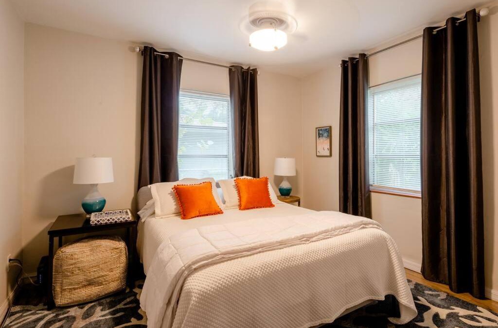 South Westshore House | Relax at Renellie