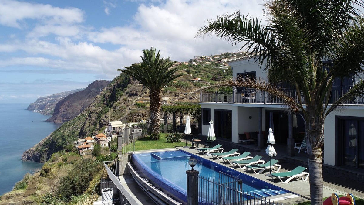 Ponta do Sol Villa | Relax at the best Ocean Cliff Villa in Madeira