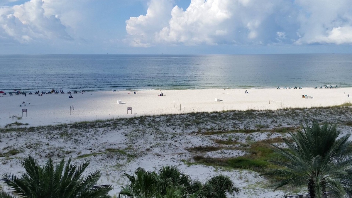Fort Morgan Condo | Relax, At This Beautifully Decorated Condo With An Amazing View! Bristol 606.
