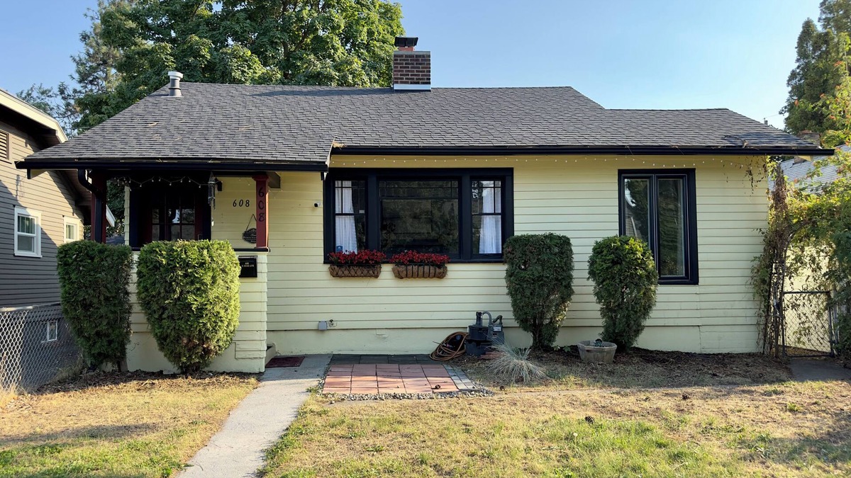 Spokane House | Relax at this comfy bungalow near Manito Park on Spokane's South Hill.