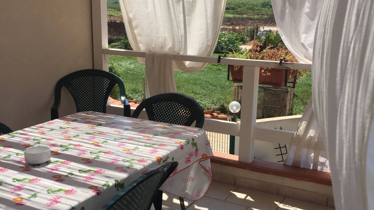 Scoglitti Villa | Relax "attic" house 150 meters from the sea