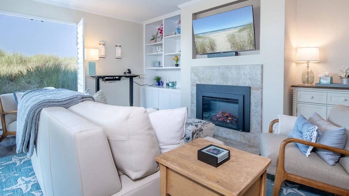 Pajaro Dunes Condo | Relax by Monterey Bay, stay at our cozy Pajaro Dunes Condo