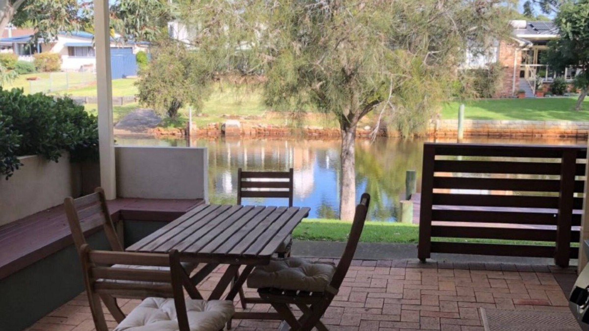 Sussex Inlet House | Relax By The River, TOP NOTCH