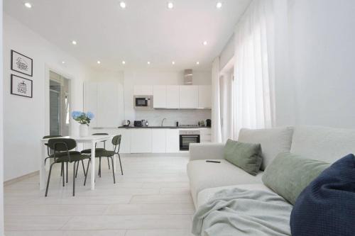 Quartiere XXXIV Lido di Ostia Levante Apartment | Relax e Vista da Sogno in Attico Ostia
