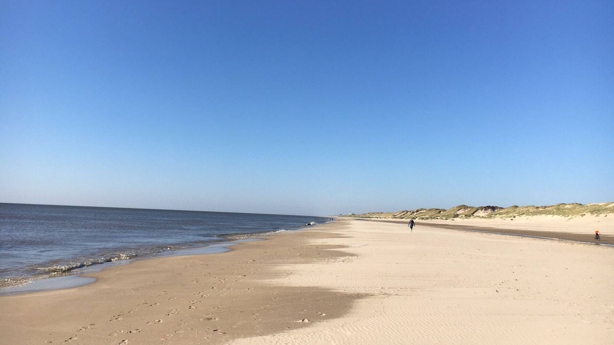 Municipality of Castricum Apartment | Relax & enjoy this nice appt and beautiful surroundings. Dune, beach, Amsterdam