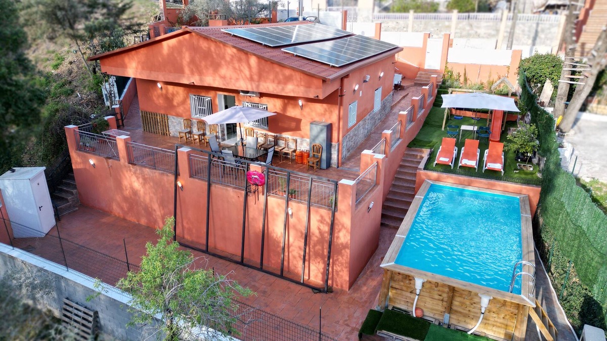 Sant Esteve Sesrovires House | RELAX HOUSE BARCELONA