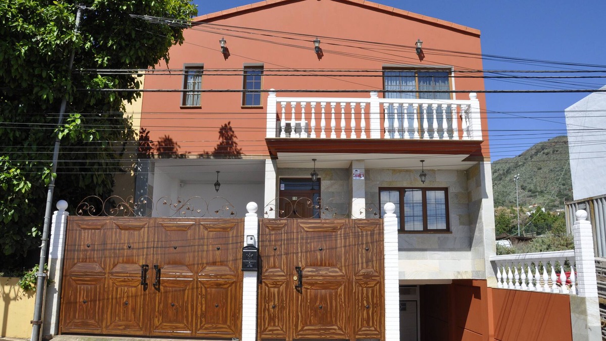 Valsequillo de Gran Canaria Ski Chalet | Relax, hiking, beaches, sports. I will need everything within walking distance.