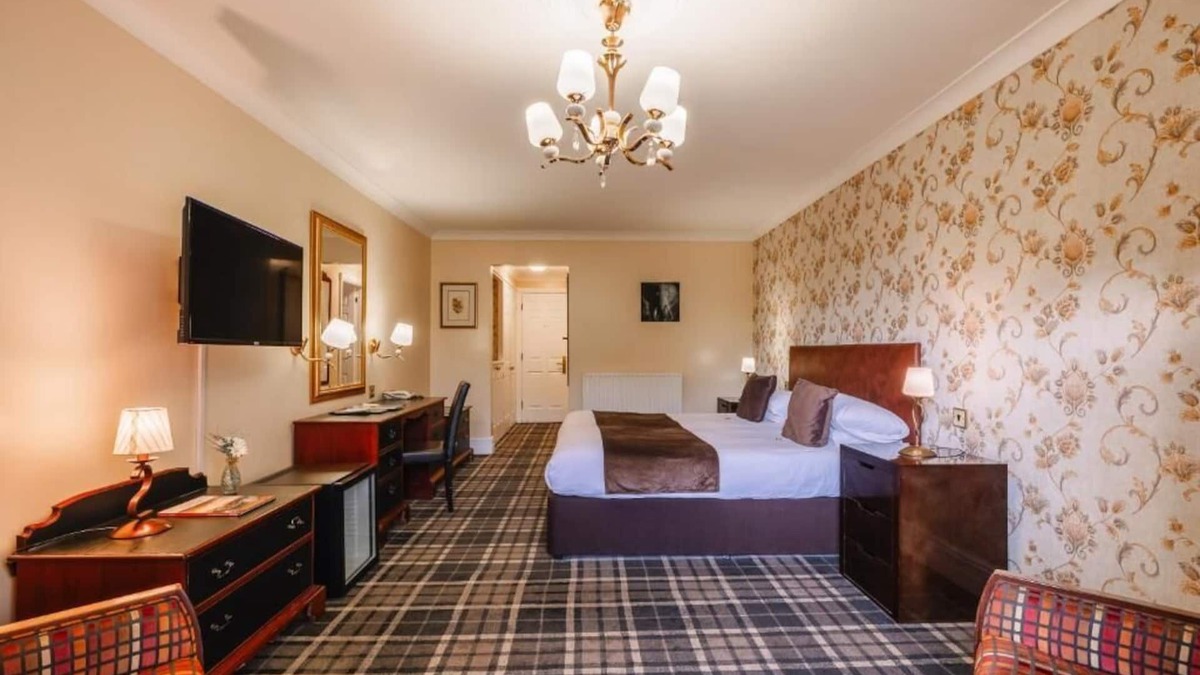 Ipswich Hotel | Relax in Historic Ipswich | Spa, Sauna & Pool in a Charming Escape