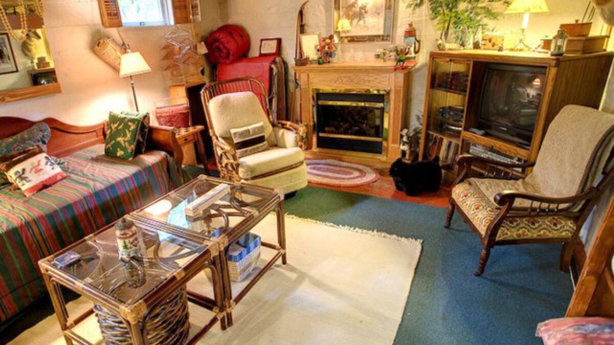 Birchwood Apartment | Relax in our Bear's Den Room in the Lower Lodge at The Cobblestone Bed & Breakfast