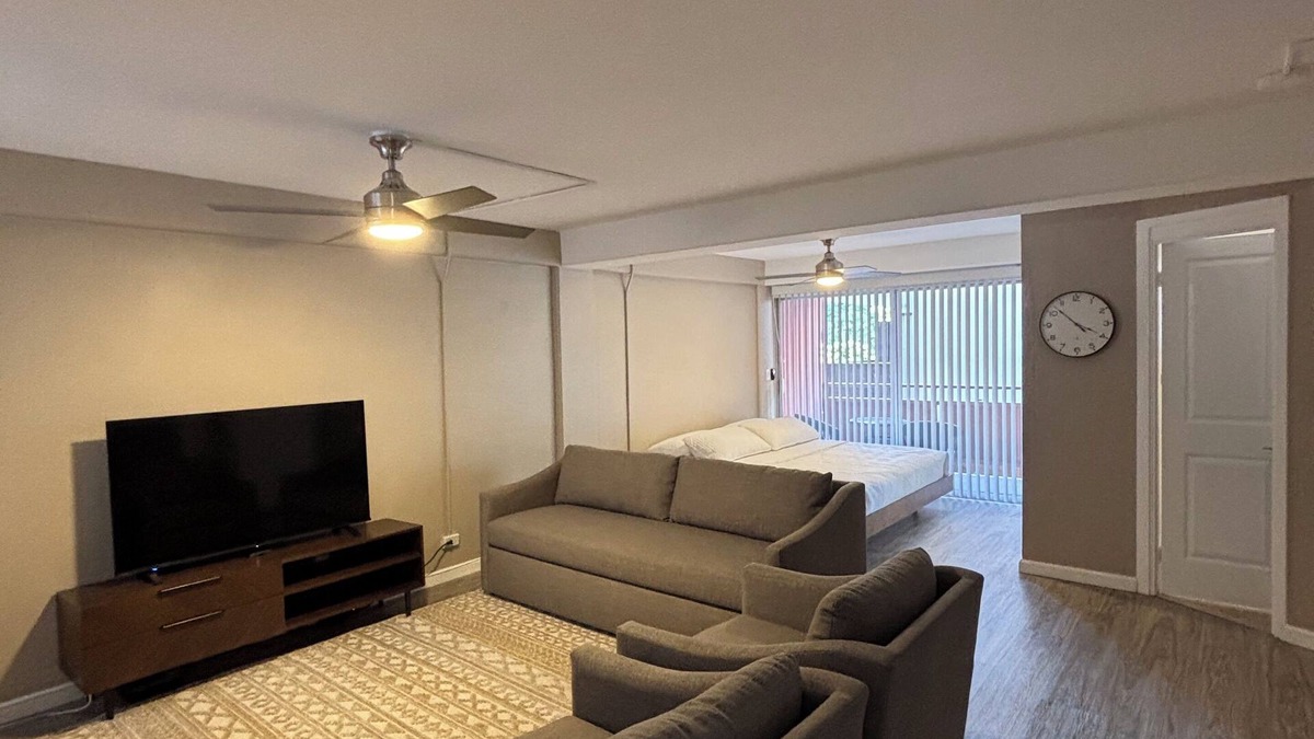 Waikiki Condo | Relax in Style: Waikīkī Condo w/Lanai