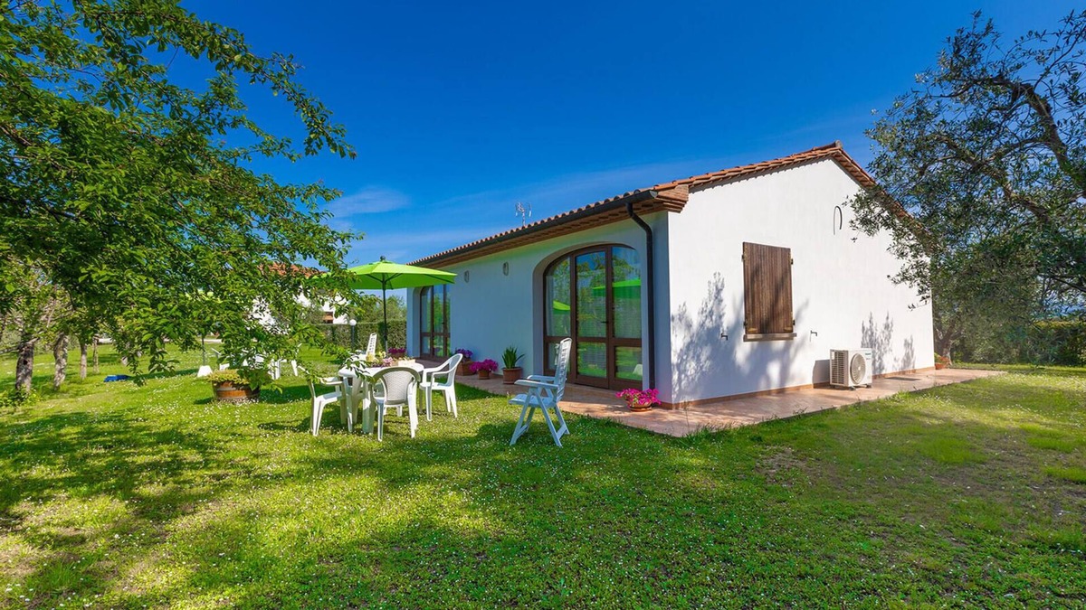 Piombino Other | Relax in the countryside a few kilometers from the sea