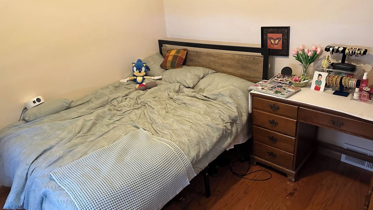 Madison House | Relax in this clean cozy 3 bedroom, 2 bath home in the heart of Madison. Perfect