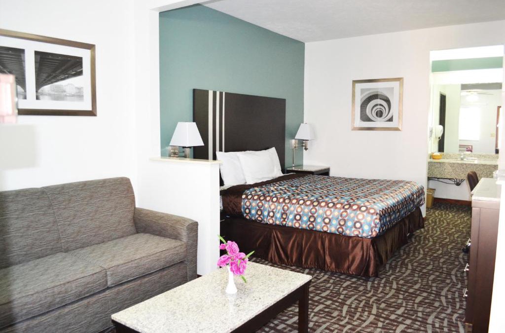 Omaha Hotel | Relax Inn Motel and Suites Omaha