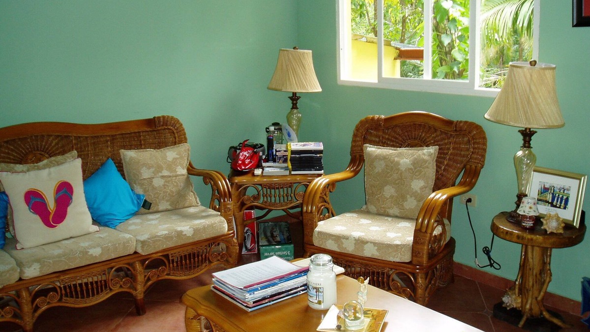 Isla Grande Cottage | Relax, Play and Enjoy Caribbean Island Breezes and Local Ambiance