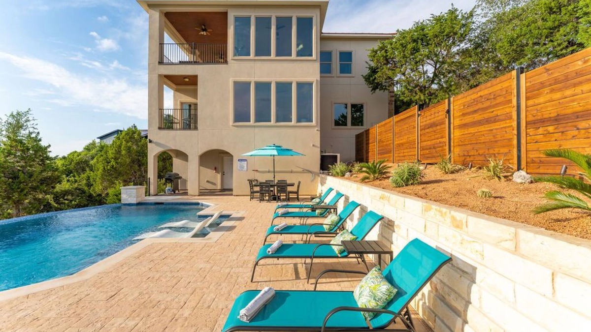 Northshore On Lake Travis House | Relax & Play in Style: Luxury Home w/Infinity Pool, Game Room & Alfresco Dining
