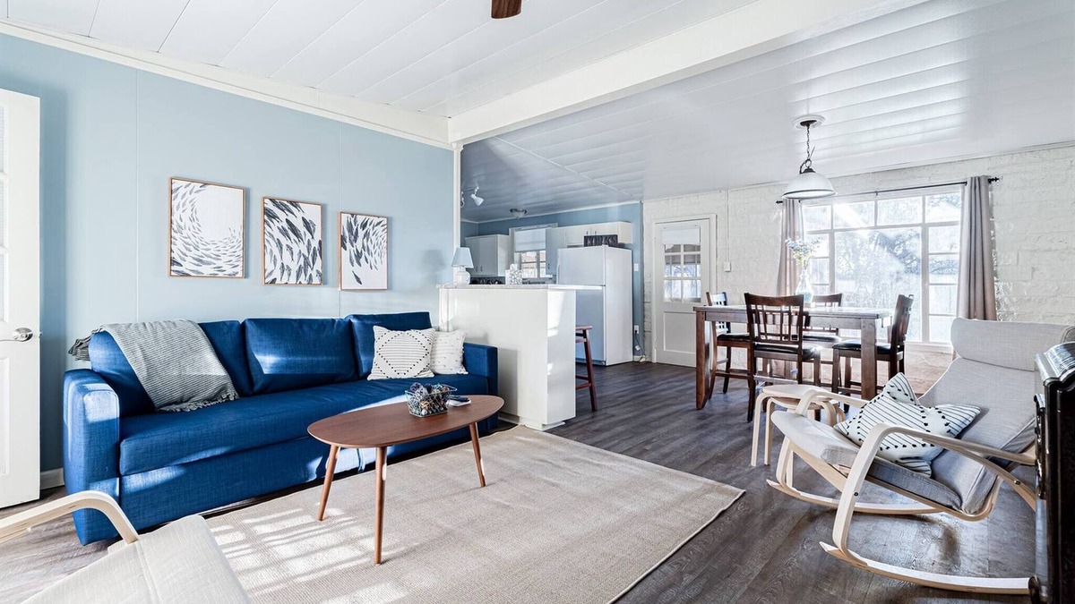 Oatmeal Cabin | RELAX | Quiet Waterfront Cove | Flat Creek Winery