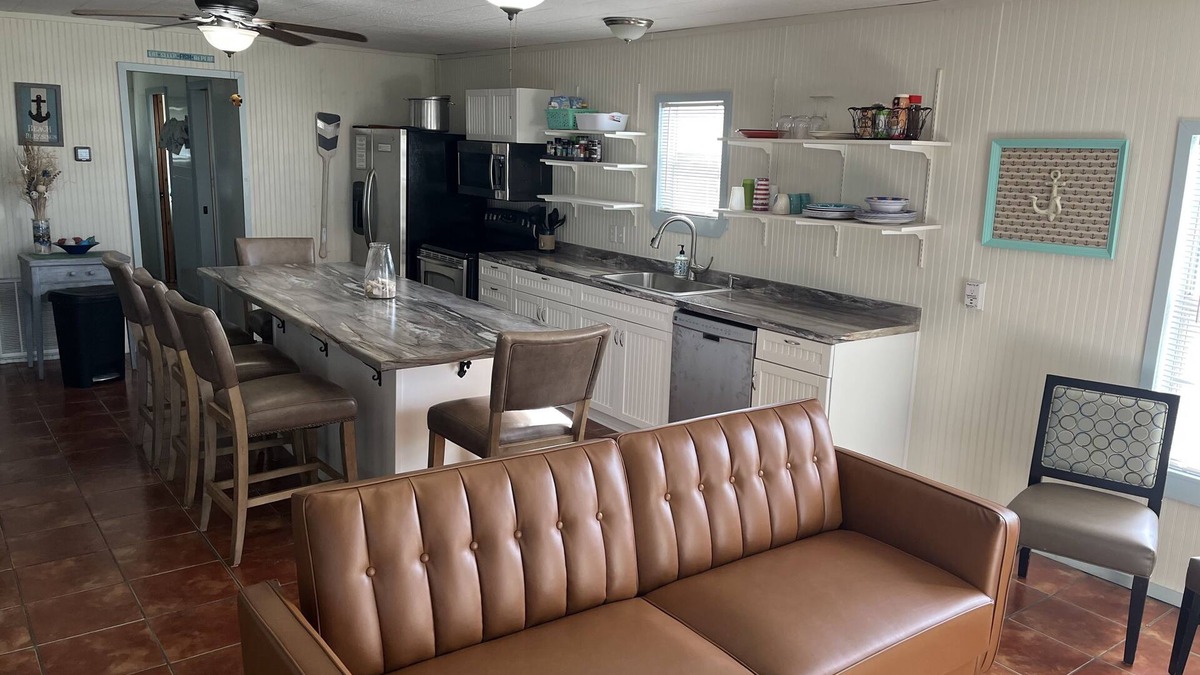 Port Lavaca House | Relax, Refresh, and Renew at Cast Away Cottage
