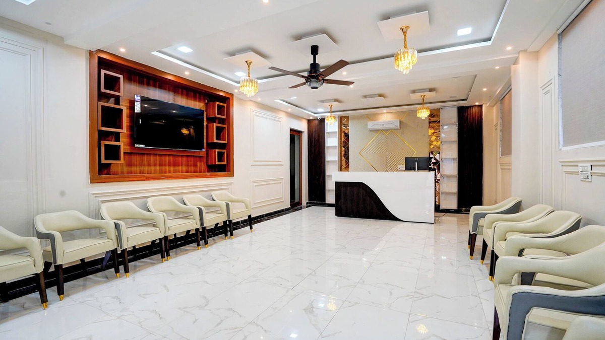 Noida Hotel | Relax Suites