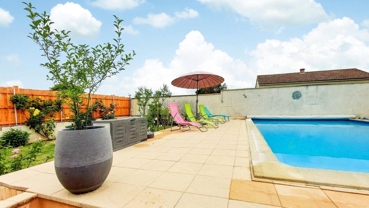 Vitry-en-Charollais House | Relax to the fullest in this beautiful vacation home with pool access.