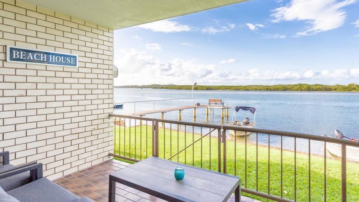 Maroochydore Apartment | Relax & unwind in the "Beach House"