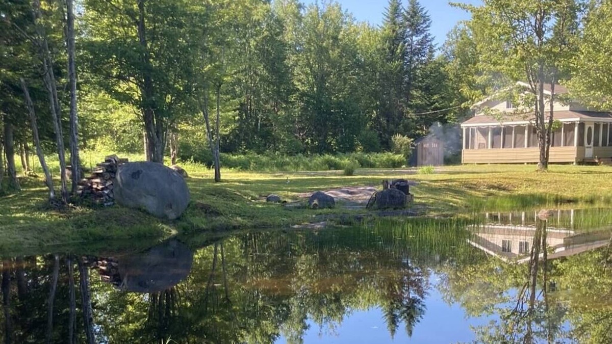 Mauricie House | Relaxation between Mountains and Lakes