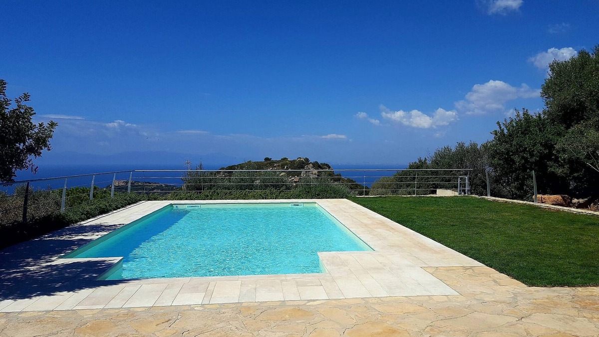 Villaggio delle Mimose House | Relaxation, privacy and a fantastic view of the bay.