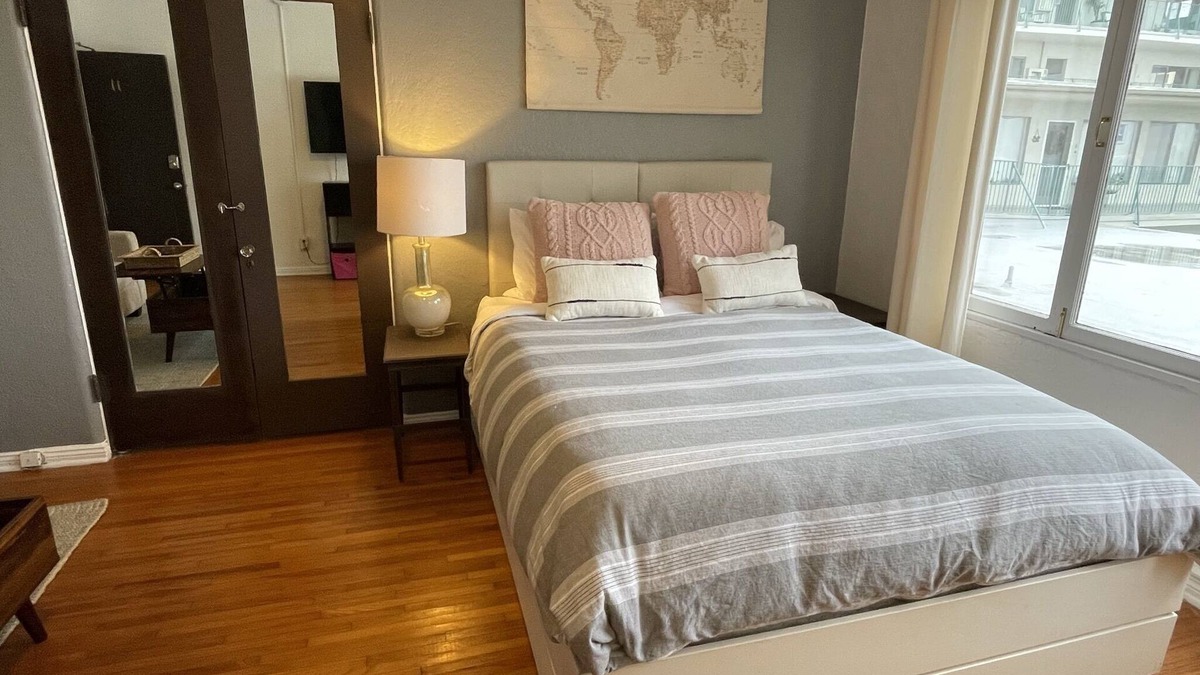 Fort MacArthur Apartment | RelaxBeachPad Beachside Studio!Parking&Laundry