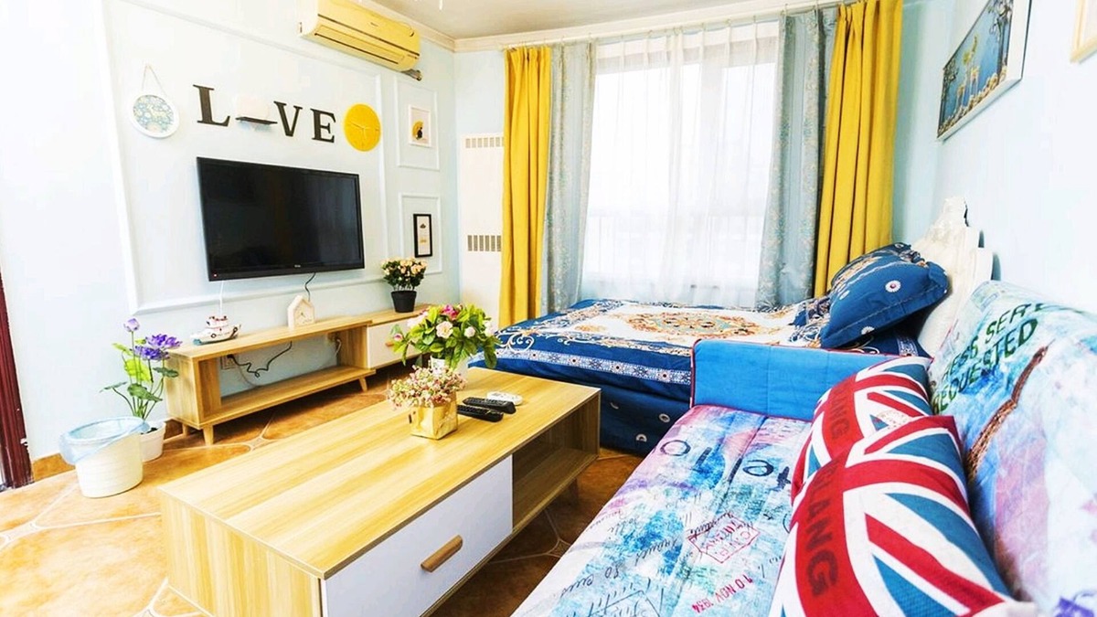 Downtown Beijing Apartment | Relaxer Bright Downtown